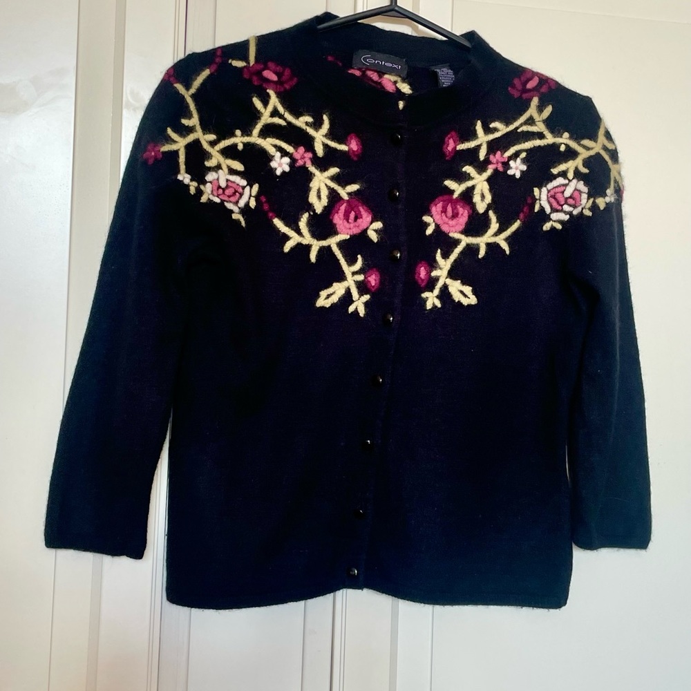 Adorable wool / angora black cardigan embroidered vintage  m